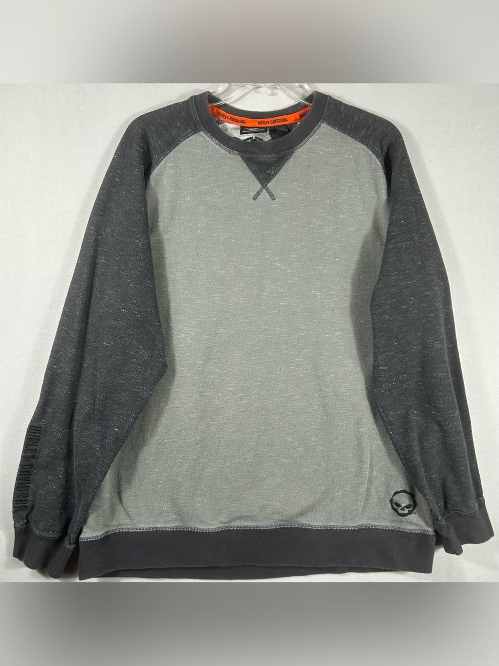 Harley Davidson Sweatshirt Men’s XL Willie G Skull Embroidered Crewneck Gray Y2K
